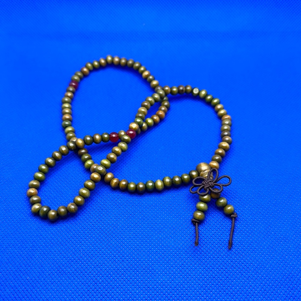 Meditation Mala Necklace Olive Sandalwood